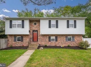 1208 Hunter Rd, Pasadena, MD 21122