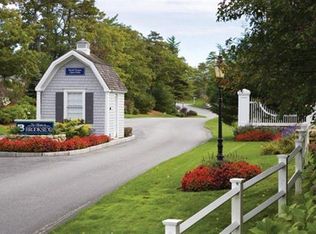 24 Carnoustie Rd #24, Buzzards Bay, MA 02532