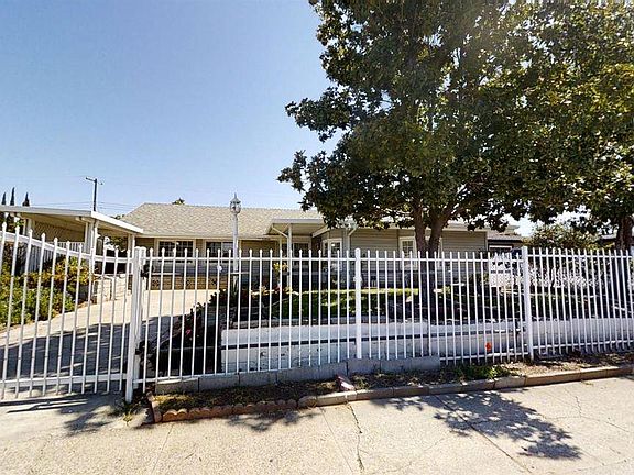 2nd image of 6532 Graylock Ln