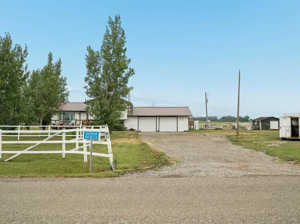 205058 Broadview St #1A, Pincher Creek, AB T0K 1W0