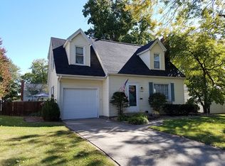 4104 N Devon Ln, Peoria, IL 61614