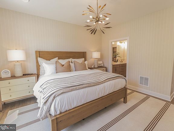 2nd image of Gallagher Drive Perch