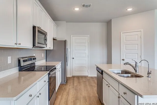 14626 Emerio Dr — Photo 11