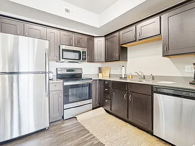 1003 Bluegrass Cir #3