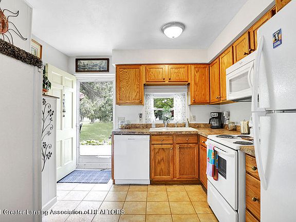 5th image of 7353 Delta River Dr