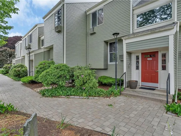 274 S Main St APT 42, Providence, RI 02903
