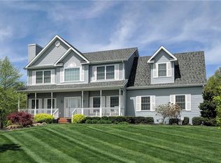 65 Tweddle Farm Ln, Montgomery, NY 12549