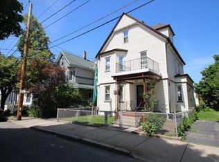 16 Bartlett St, Somerville, MA 02145