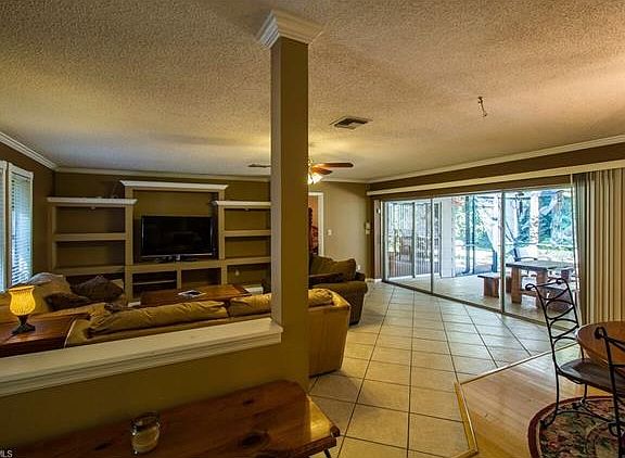 2nd image of 1211 Crestview Pl