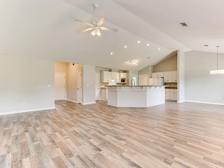 4452 Country Glen Cir — Photo 8