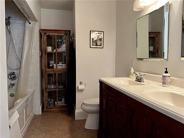 2126 Dublin St — Photo 21