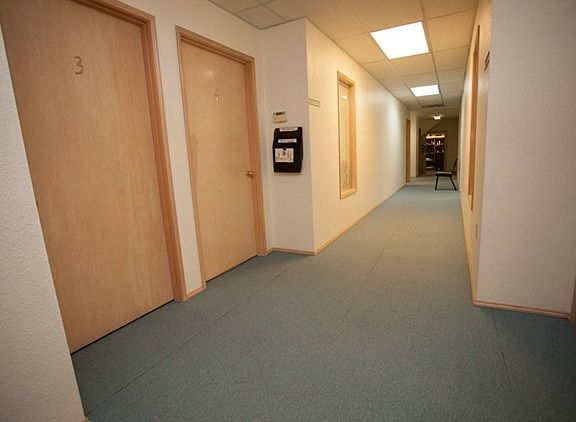 2nd image of 60 Nw Boisfort Street