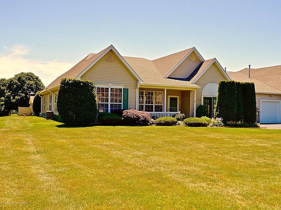 3rd image of 63 Deerchase Ln #100C