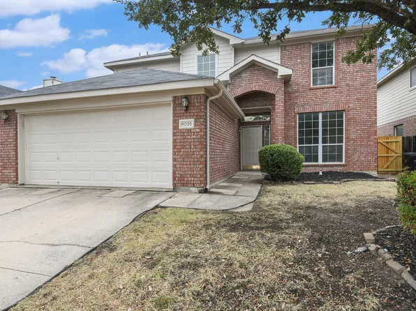 9025 Winding River Dr, Fort Worth, TX 76118