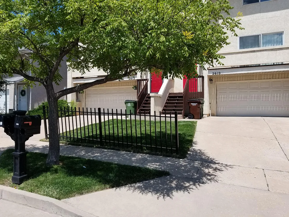 Building Photo - 2534 W Pikes Peak Ave
