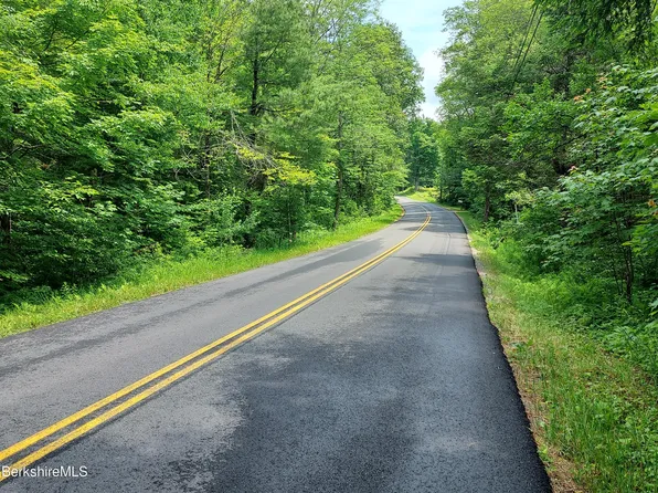 2 Brooker Hill Rd, Becket, MA 01223