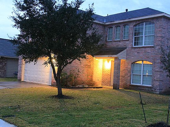 Front: Look at those beautiful windows.