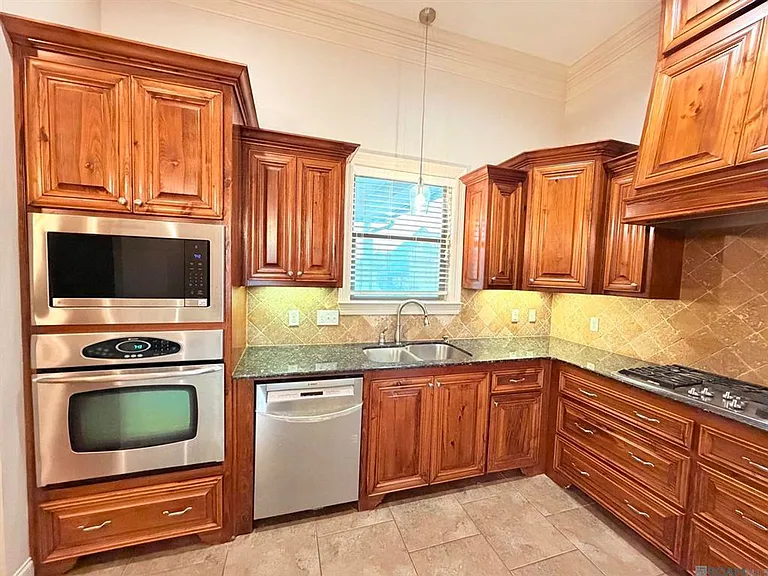 40445 Thomas Ave — Photo 6