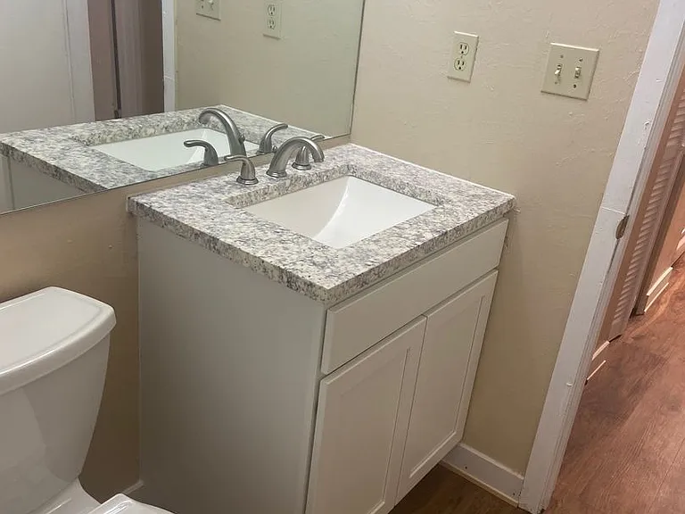 1111 Maxwell Ave #116 — Photo 13