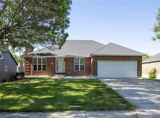 708 Chaucer Ln, Warrensburg, MO 64093