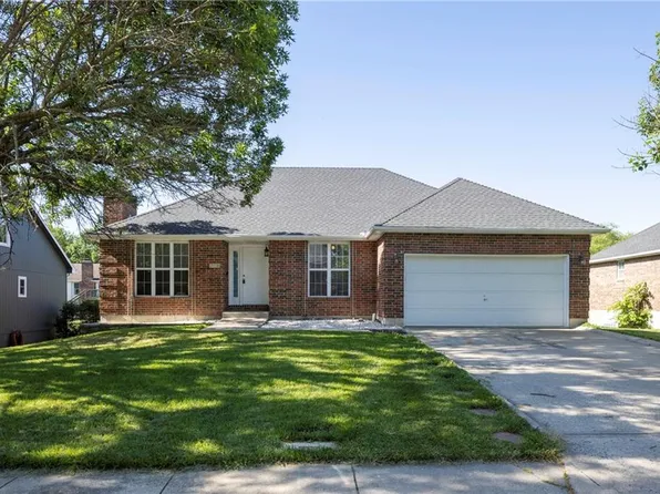 708 Chaucer Ln, Warrensburg, MO 64093