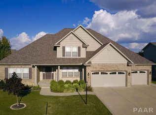 6802 N Basket Oak Dr, Edwards, IL 61528