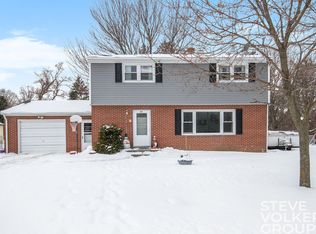 1501 Maderia Ave SW, Grand Rapids, MI 49534