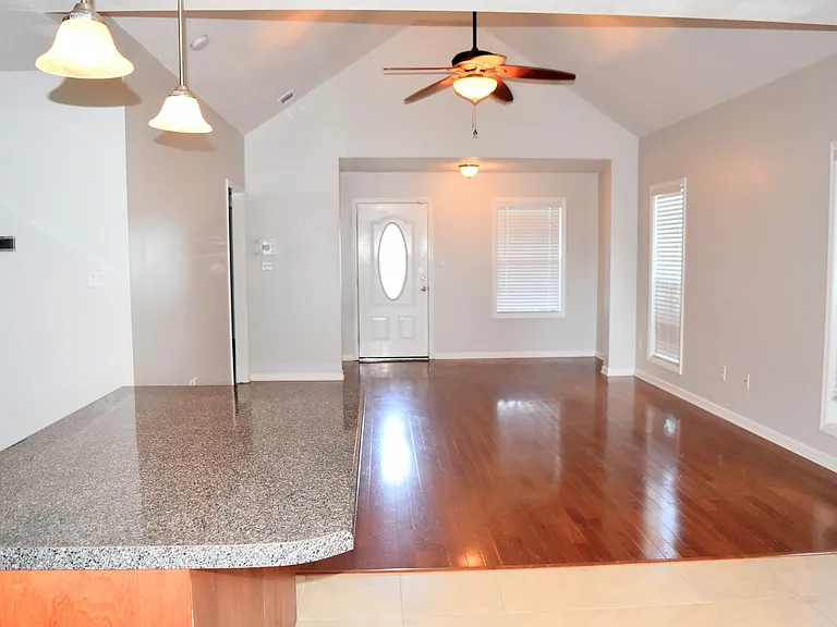 1074 Grove Landing Ln — Photo 11