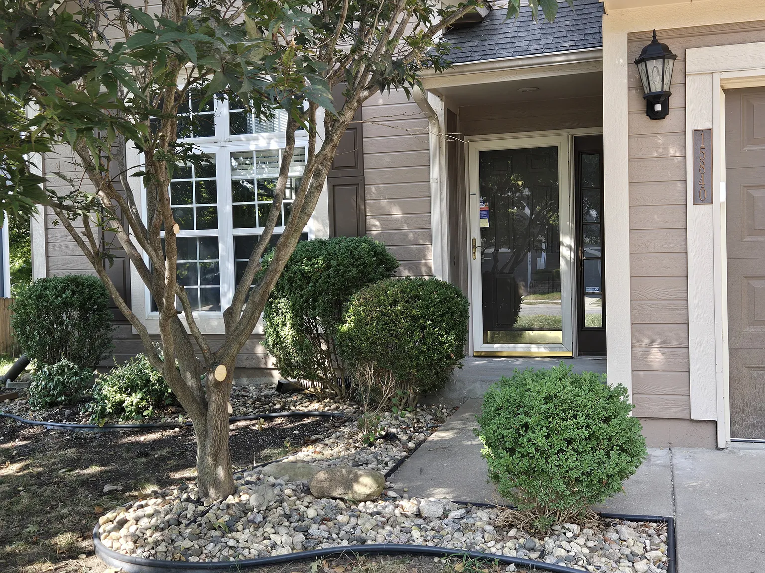 4 bed, 1893 sqft, $2,750 — Photo 2