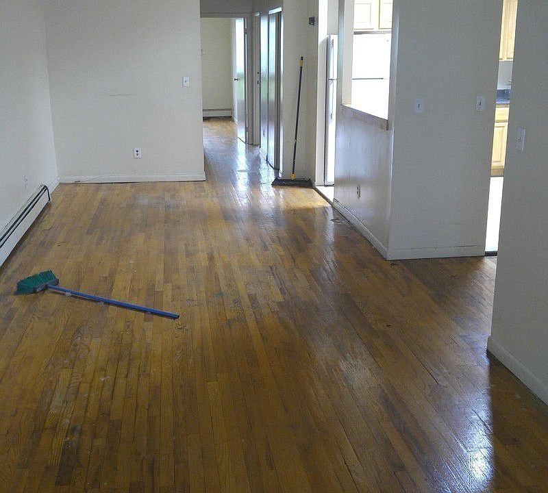 1st image of 1013 E 86th St