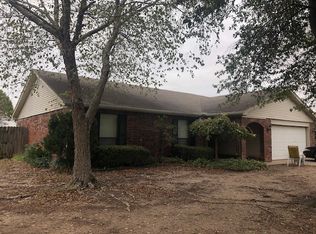 1401 E 19th St, Stuttgart, AR 72160