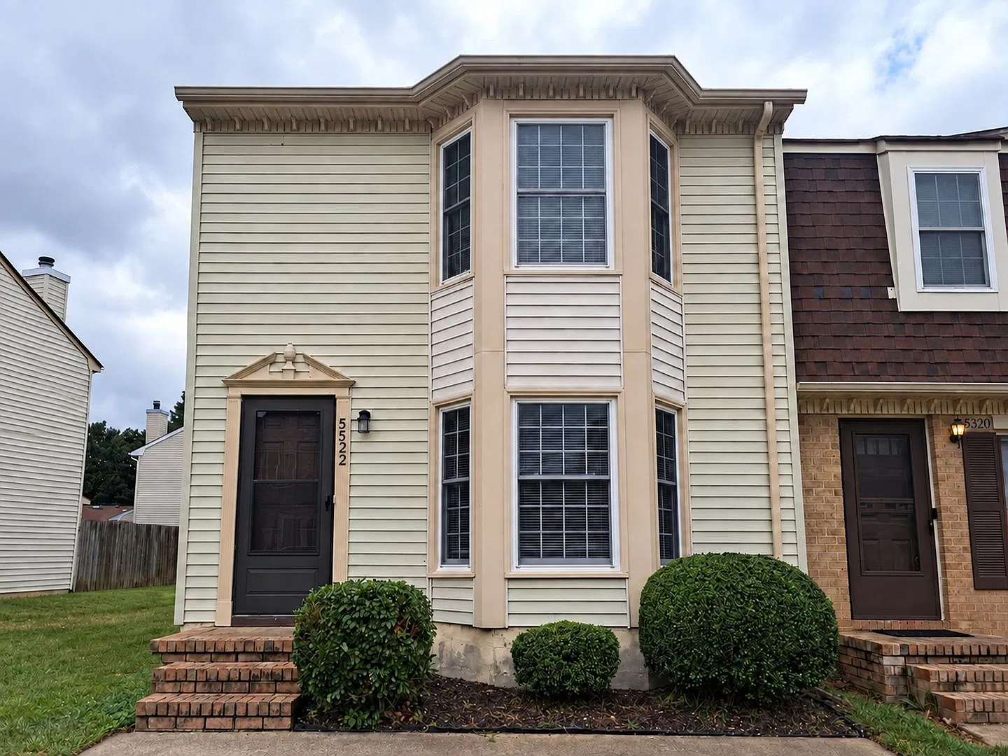 End-Unit 3 Bedroom Townhome! — Photo 1