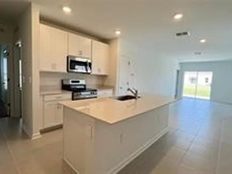 2892 Transformation Way — Photo 4