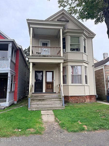 2nd image of 260 3rd Avenue