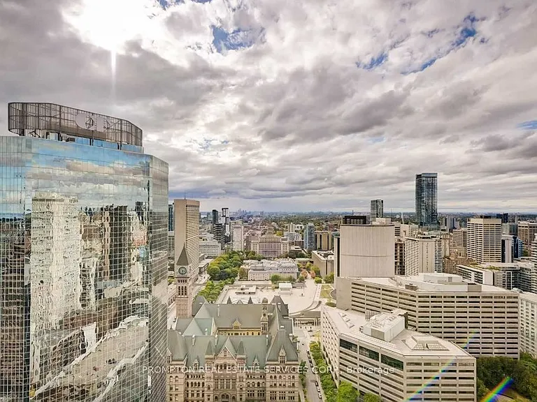 197 Yonge St #3511 — Photo 11