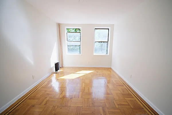 Rented by Compass | media 10