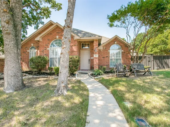 405 Foster Ln, Lewisville, TX 75067