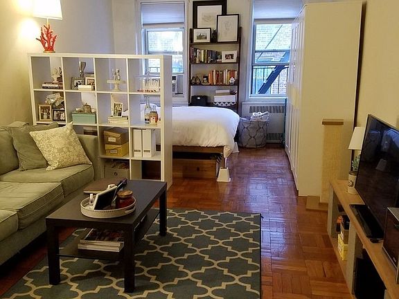 4th image of 4115 45th St APT 5S
