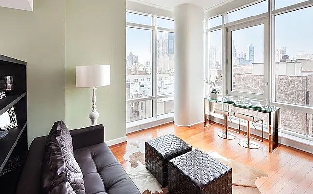 1st image of 306 W 48th St APT 4B