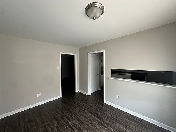 4th image of 7106 Hillshire Dr