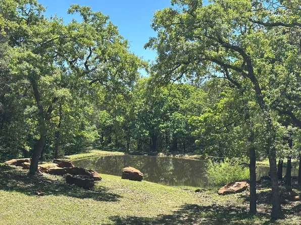 1619 Bloomfield Rd, Valley View, TX 76272