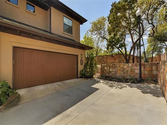 3rd image of 6533 E Hill Dr APT 20