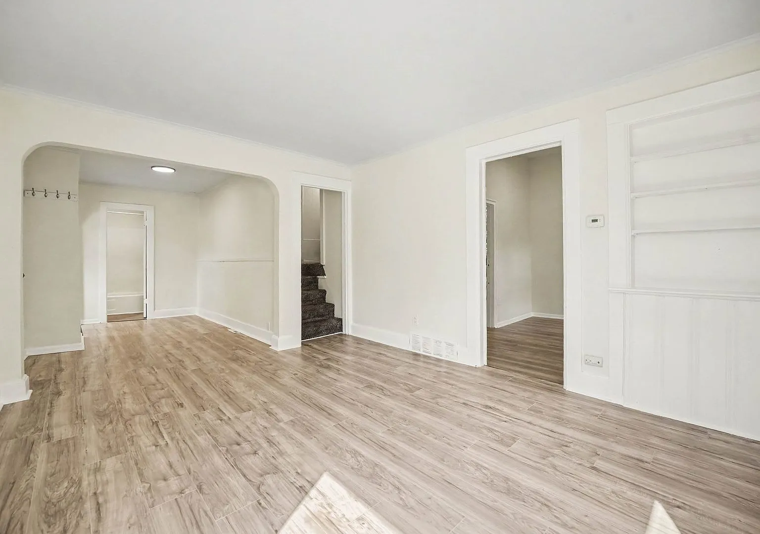 2 Bedroom 1 Bathroom Half Duplex in Denver's Villa Park — Photo 4