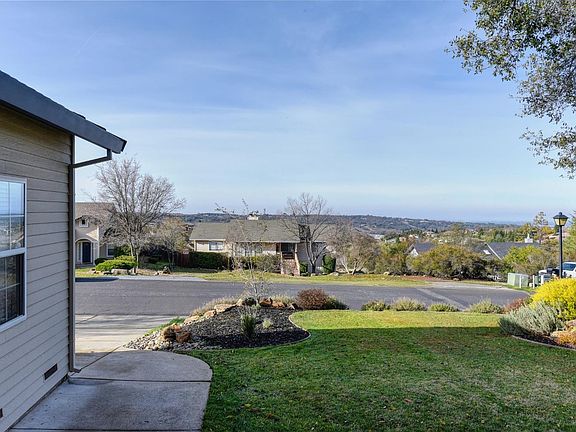 4th image of 2463 Sandpiper Way