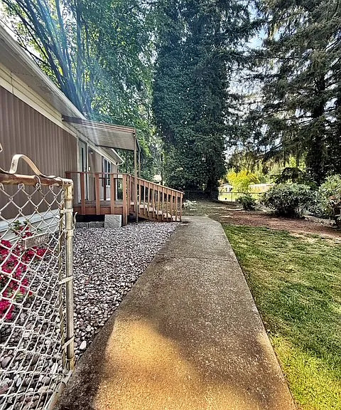 3985 NW Dyes Inlet Ln — Photo 3