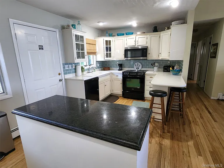 7 Riverhead Rd — Photo 14