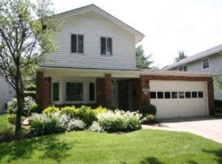 26 Sandy Ct, Port Washington, NY 11050