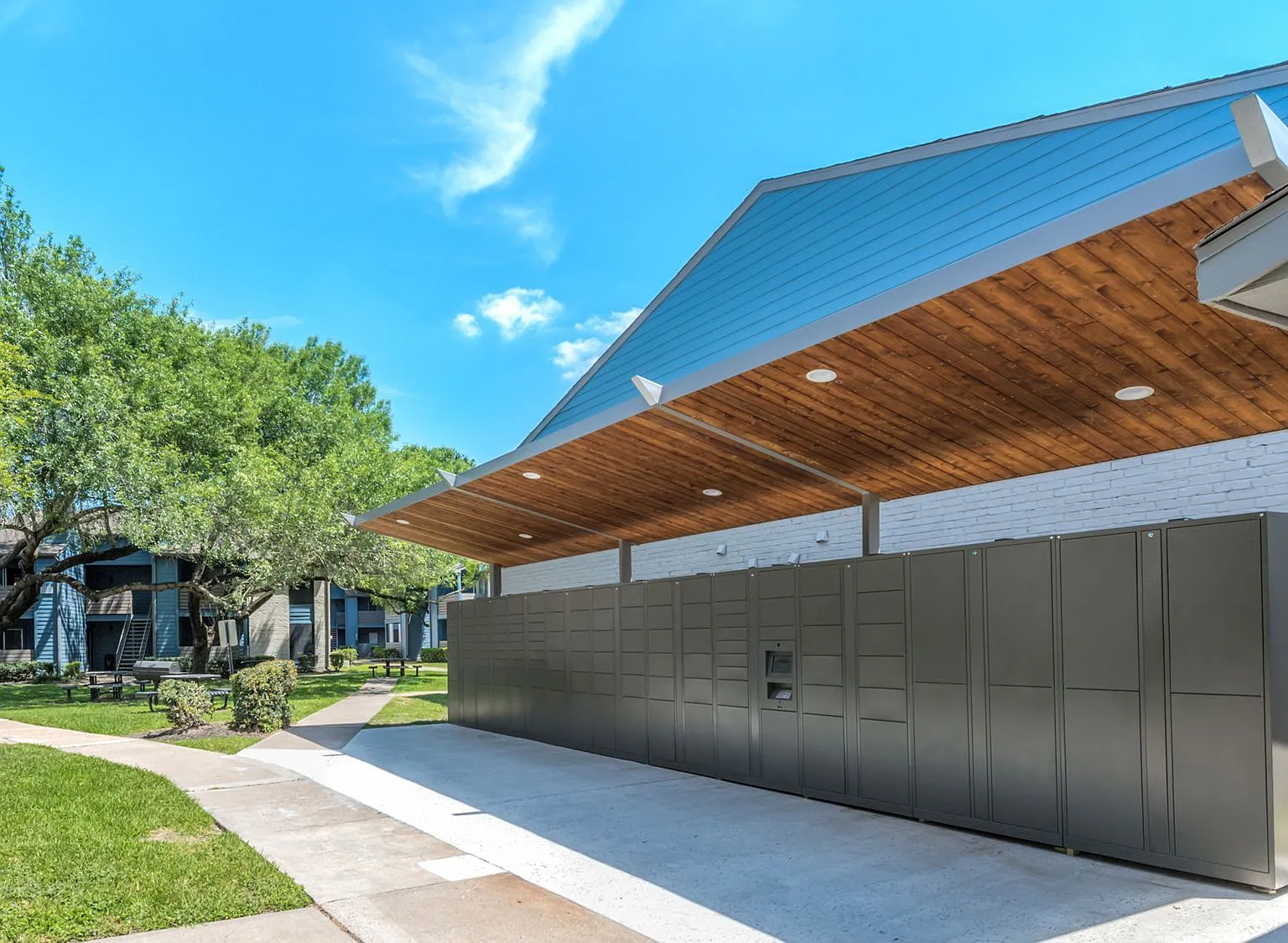 Warwick at Westchase — Photo 4