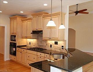 4th image of 2244 Rose Hall Dr