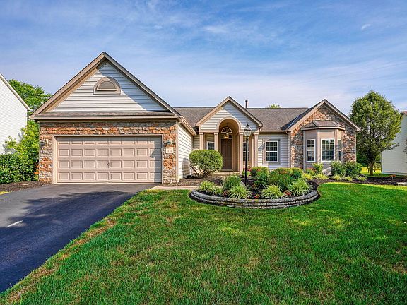 2nd image of 2727 Abbey Knoll Dr